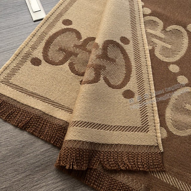 Gucci經典羊絨長巾 古馳經典雙G老花圍巾披肩 古琦最新奶茶色圍巾  mmj1597